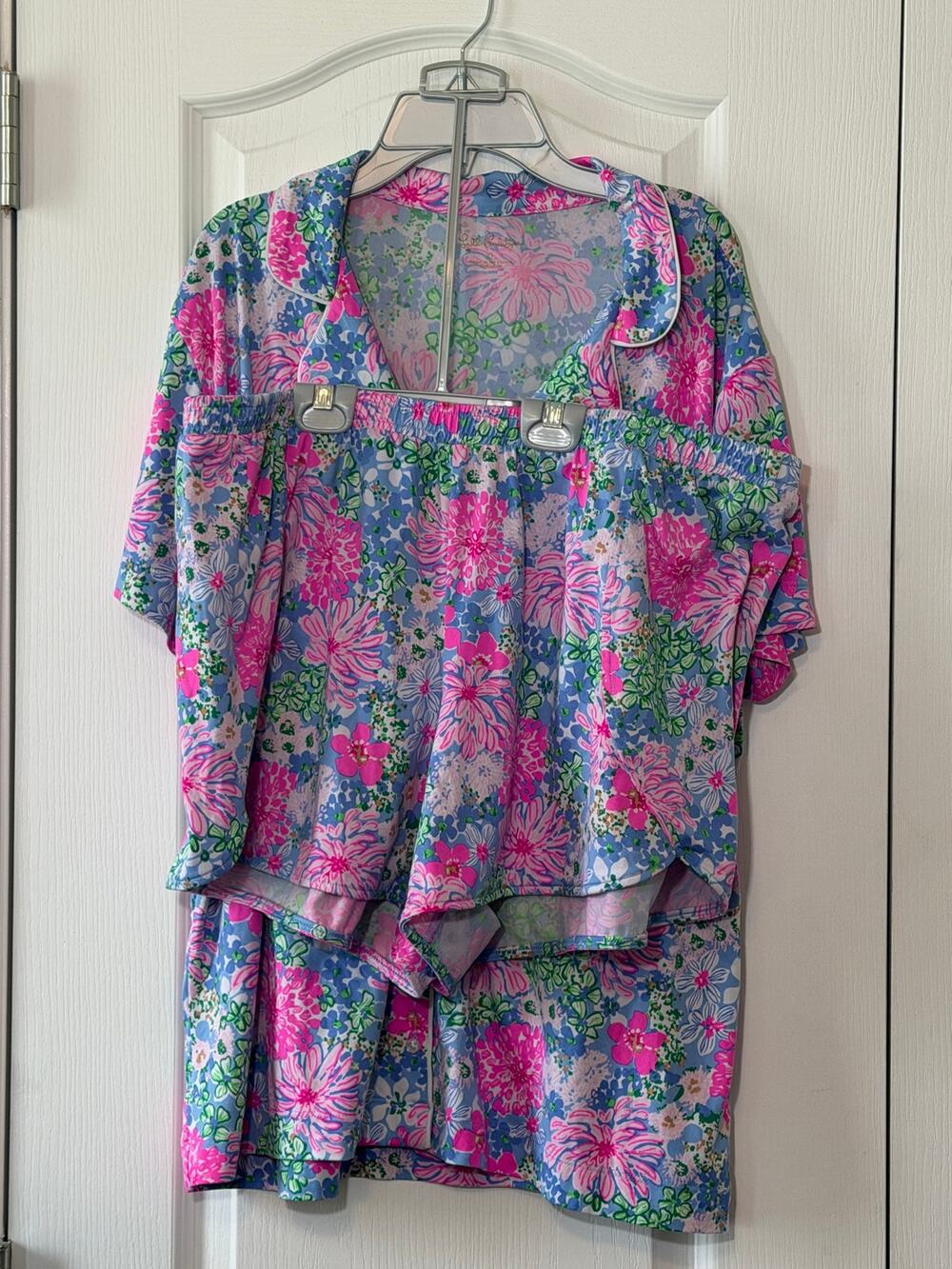 Women’s Lilly Pulitzer Pajama Set “Multi Soiree All Day” Size XL